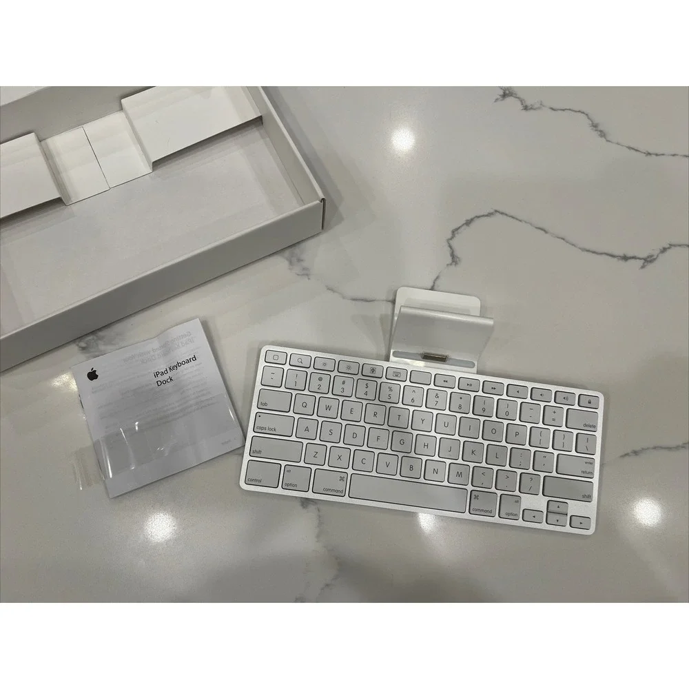 NICE Genuine Apple A1359 Keyboard Dock for 30-Pin iPad (1st/2nd/3rd Generation)